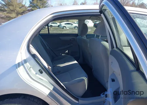 2009 Toyota Corolla Le z USA, uszkodzony, nr VIN JTDBL40E399033909